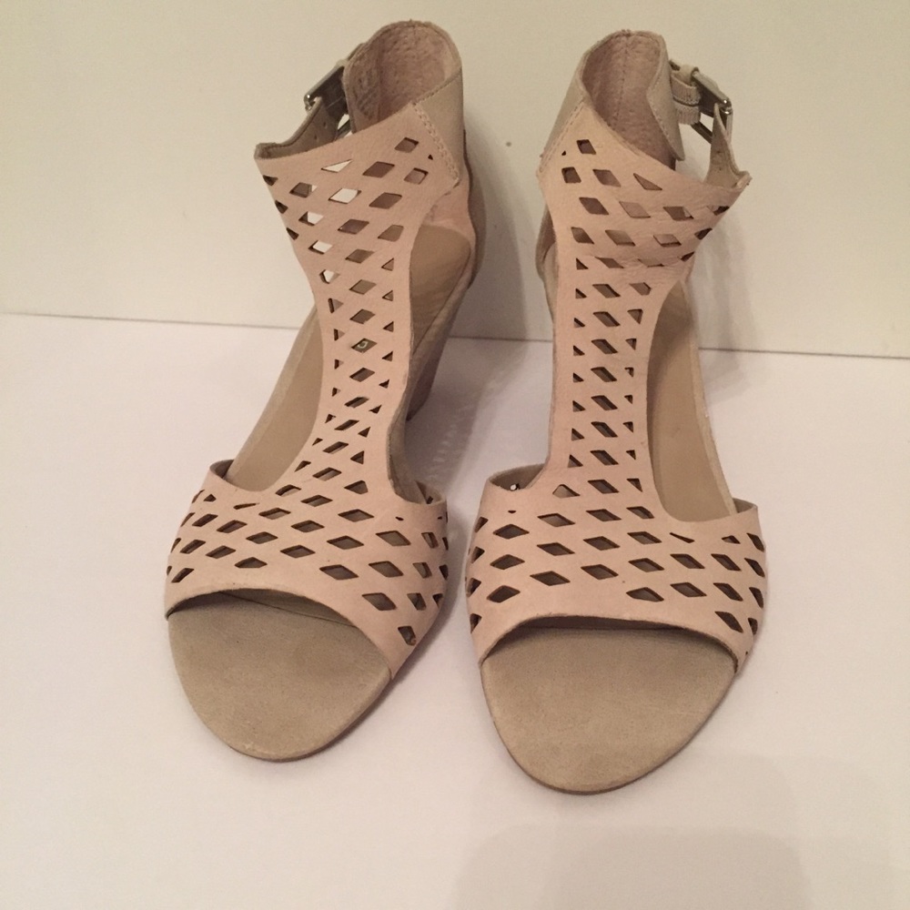 FRANCO SARTO SHOES WEDGE CREAM LEATHER & MANMADE ‘KALE’ Size 7.5 BUCKLE